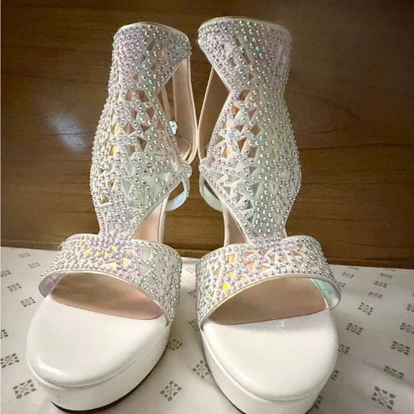 Elegant White Rhinestone Heels - Picture 3 of 4